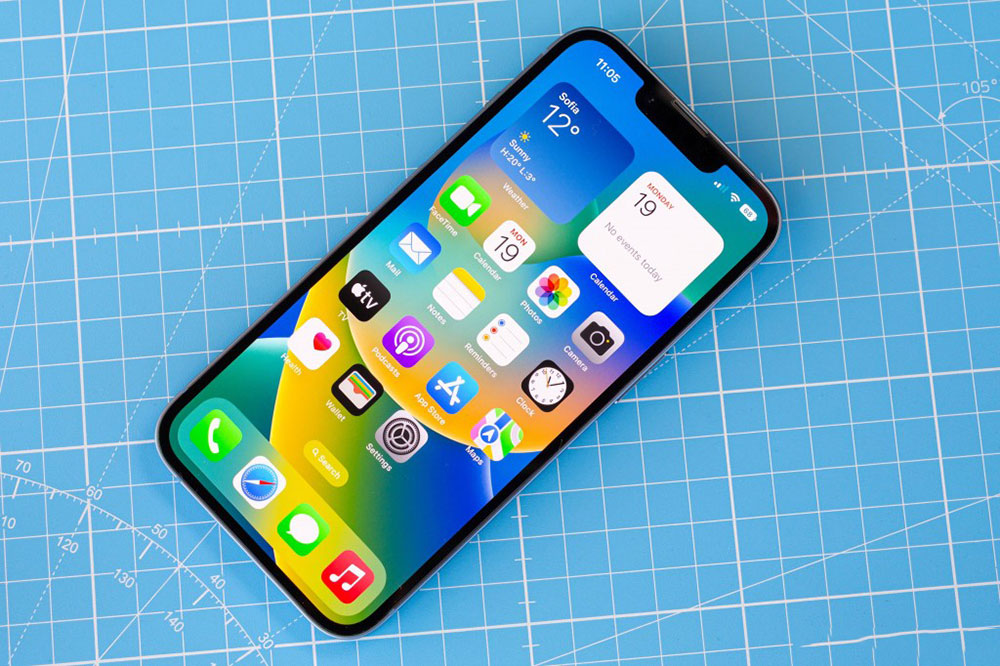 New Release iPhone 14 12MP autofocus